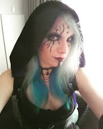 Curiosity killed the cat, But satisfaction Brought it back — outlawempress:  via Sara Volk