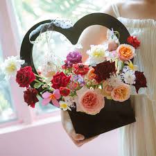 Same day or next day delivery is available. Portable Heart Shaped Flower Basket Mother Day Flower Tote Gift Bag Cardboard Box Flower Bouquet Arrangement Packaging Paper Box Mega Discount 3f04 Goteborgsaventyrscenter