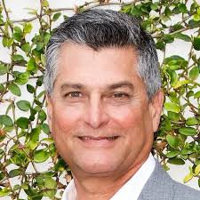 Louis Manzo's Instagram, Twitter & Facebook