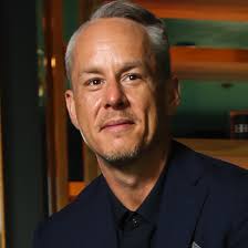 Dylan Austin's Instagram, Twitter & Facebook