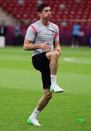 Robert lewandowski pes 2021 stats. Pin On Football