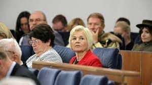 Sprawdzamy, co wiadomo o lidii staroń, bezpartyjnej senator. Senator Lidia Staron Zostanie Rpo Jaroslaw Kaczynski Sadze Ze Wchodzi To W Gre