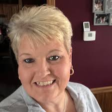 What is the best way to dye white icing red?