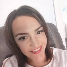 Renata Richardson (@RenataZambonini)