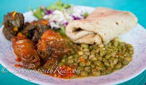 How To Make Dhalpuri Dhal Puri Roti Trinidad Cooking With Ria Recipe In 2021 Roti Puri Recipes Aloo Recipes