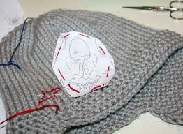 Www.joannesweb.comjust a small tutorial on how to embroider over your knitted project. Sublime Stitching Cpeezers