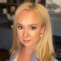 Lenora Adams's Instagram, Twitter & Facebook