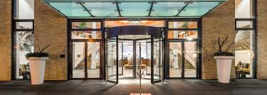 It is located between the bayfront park to the south end, and the american airlines arena to the north. Bayside Familie Bayside Hotel Urlaub An Der Ostsee Scharbeutz