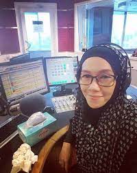 Check spelling or type a new query. Mingguan Wanita Abby Fana Kak Bed Penyampai Radio Facebook