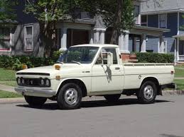 Kijang super pick up yang diservis di bengkel auto2000. 1970 Toyota Hilux Japanese Mini Pickup Truck Youtube