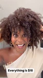 Lottie Carpenter's Instagram, Twitter & Facebook