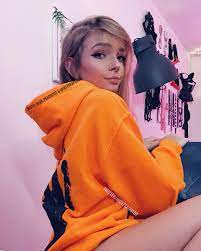 peachtoot 🌩🍭🍌🍑 on X: Im not a hoe, u r 🥴 t.coMKJ8jFtCu6  X