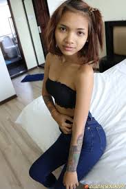 Emelyn - Pichunter Official Asian Sex Diary