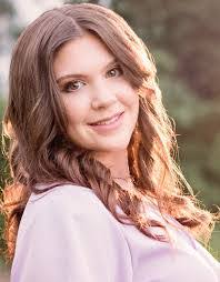 Elaine Cataldi's Instagram, Twitter & Facebook