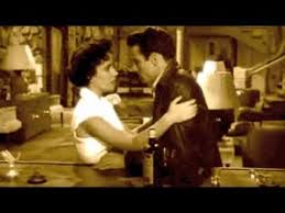 Yves Montand Trois Petites Notes De Musique Youtube Musique Youtube Chansons Francaises Musique