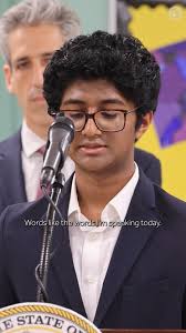 Wishing a very happy birthday to our Illinois Secretary of State, Alexi  Giannoulias!