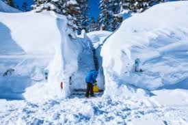 At an elevation of 6,200 feet to 8,200 feet, the squaw valley ski resort has good snow coverage, on average 450 inches in a season. Amazing Snow Totals At Lake Tahoe Ski Resorts