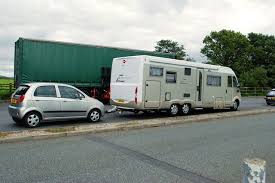 You will need small, lightweight pull campers behind your wheels to keep fuel consumption at a minimum. 25 Towing With A Motorhome The Camping And Caravanning Club