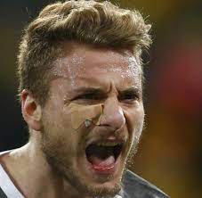 Ciro immobile › attaccante del borussia dortmund e della nazionale italiana. Abschiedszeichen Bvb Sturmer Ciro Immobile Verkauft Sein Anwesen Welt