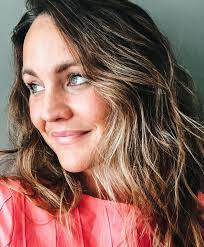 Mindy Frye's Instagram, Twitter & Facebook