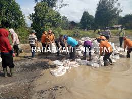 Tujuan pra pendaftaran untuk mendata warga ibu kota yang sekolah di daerah. Kasus Penipuan Arisan Online Anak Wagub Sebagai Pencari Member Radar Kalteng