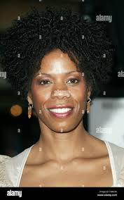 KIM WAYANS JUWANNA MANN WORLD FILM PREM GRAUMANN'S CHINESE THEATRE  HOLLYWOOD LOS ANGELES USA 18 June 2002 Stock Photo