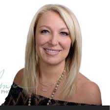 Petrina Bell's Instagram, Twitter & Facebook