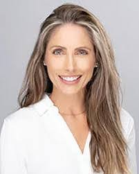 Mindy Vickers's Instagram, Twitter & Facebook