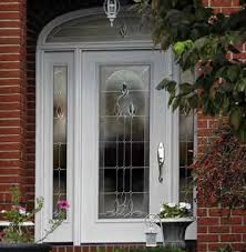 Cape cod doors, llc specializes in the sale and installation of quality, energy efficient residential door and window. Provia Front Entry Doors For Your Cape Cod Home Renewal By Andersen Window Company