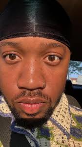 Learn to mind your business, and you too can have clear skin 😂☺️