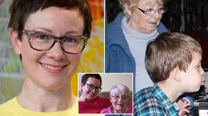 Widow with cancer living off food banks after being given £0 in Universal  Credit