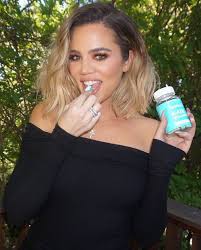 Find and save images from the khloé k collection by m~ (mg_gm_mg) on we heart it, your everyday app to get lost in what you love. Khloe Kardashian Shows Off Lob Haircut Photos Images Gallery 68292