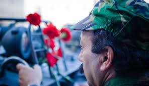 Published 04/27/2011 uncategorized leave a comment. Desfile Do 25 De Abril Vai Sair A Rua Participantes Tem De Registar Se