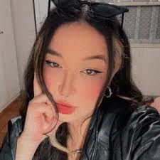 Daniela Li (@danielacli)