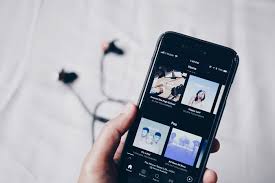 10 Audiobooks You Can Listen To Right Now On Spotify Fabfitfun In 2020 Spotify Music Streaming App Music Streaming