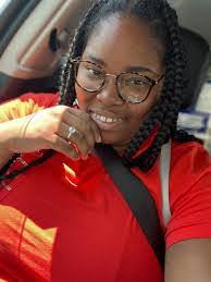 Ebony Gillespie's Instagram, Twitter & Facebook