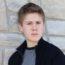 Brody McKinnon (@thebrodylane)