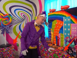 Get your tickets asap because a lot of cities are sold out!!!. Look Inside Youtuber Jojo Siwa S Candy Themed Bedroom