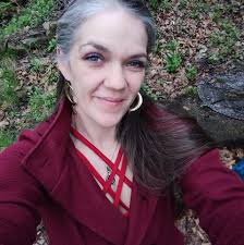 I love lamp 💡⁣ ⁣ This extremely handsome fellow is a pale tussock moth  (calliteara pudibunda). Found across Europe, these incredible-looking moths  are easily recognised by their forward-facing front legs and fluffy