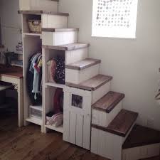 階段をdiy リフォーム方法やインテリア術 庭やロフト階段も ロフト階段 インテリアアイデア 高校生 部屋 インテリア