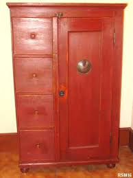 Lawrens sélectionne aussi pour vous des meubles anciens peints de diverses provenances : Farinier Vers 1940 Meuble D Art Populaire Autrichien Art Populaire Meuble Mobilier De Salon