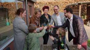 Sit back, relax en proef van wat culinair vlaanderen te bieden heeft. Kim Cedric Dolenthousiast Over Nieuwe Woning In Blind Gekocht Frontview Magazine