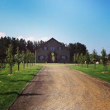 The Mannerim Stables Barn Wedding Geelong Victoria Hipster Wedding Barn Wedding Wedding Venues