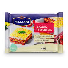 A lasanha é uma massa especial a praticidade é um dos principais pontos positivos da lasanha congelada. Lasanha Congelada Ao Molho Bolonhesa Mezzani 600g Praticidade