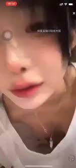 抖音【你的欲梦】千万级别粉丝主播直播真空露乳- 黑料不打烊