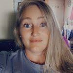 Melisa Larsen's Instagram, Twitter & Facebook