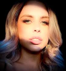 Darla Gee's Instagram, Twitter & Facebook