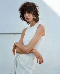 Mica Arganaraz Goes Back To Basics In Zara S Minimal Collection Grunge Hair Zara Basics Mullet Hairstyle