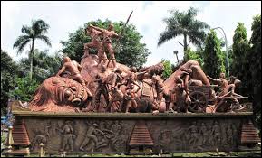 Benteng ini dibangun oleh voc sebagai tempat pertahanan terhadap musuh. Monumen Monumen Bersejarah Yang Berada Di Malang Ongis Travel