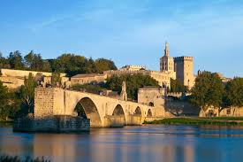 Twitter officiel d'avignon tourisme, créateur d'expériences #avignontourisme. Avignon Information France